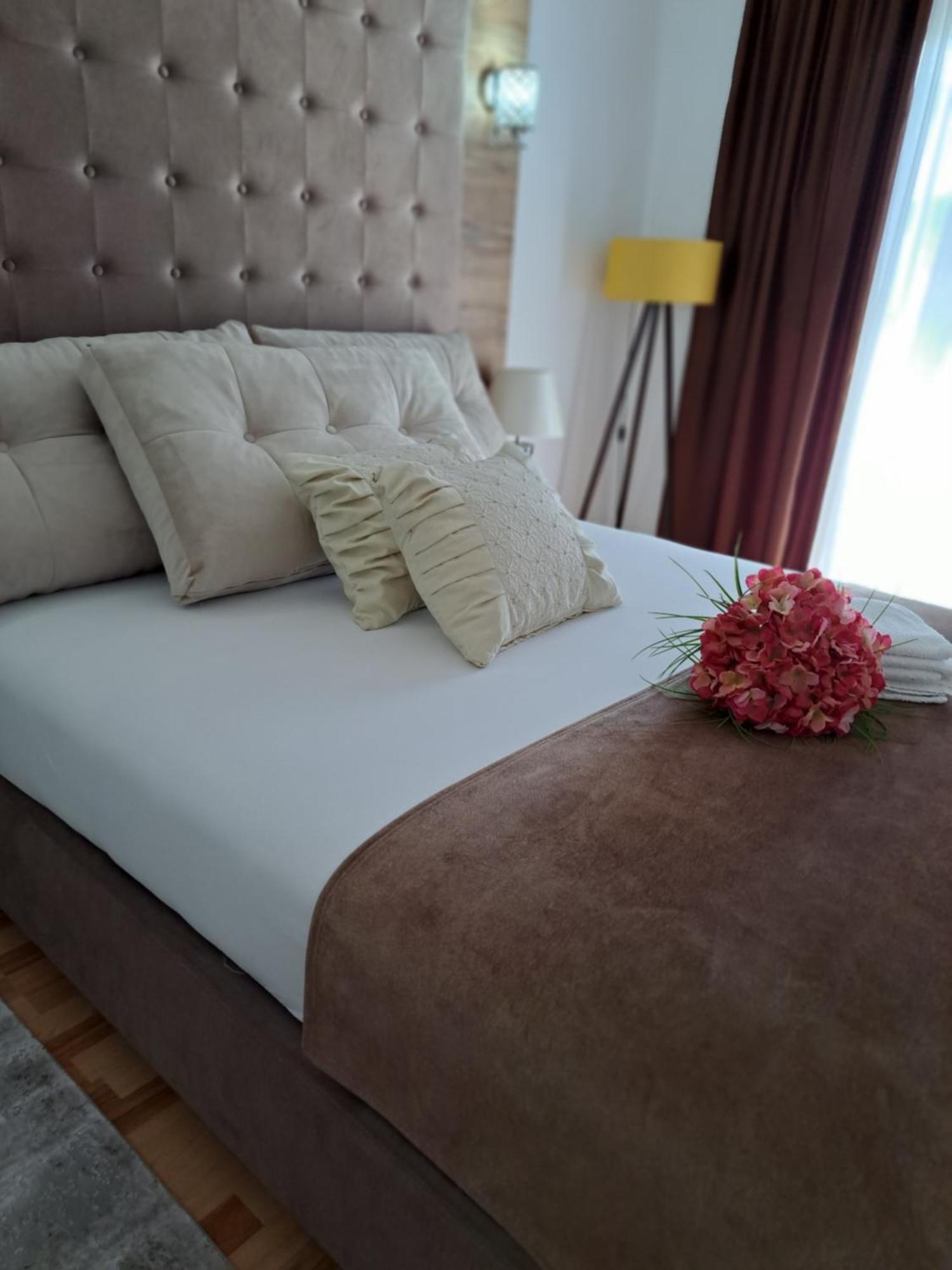 Apartments Pepdjonovic Улцин Екстериор снимка