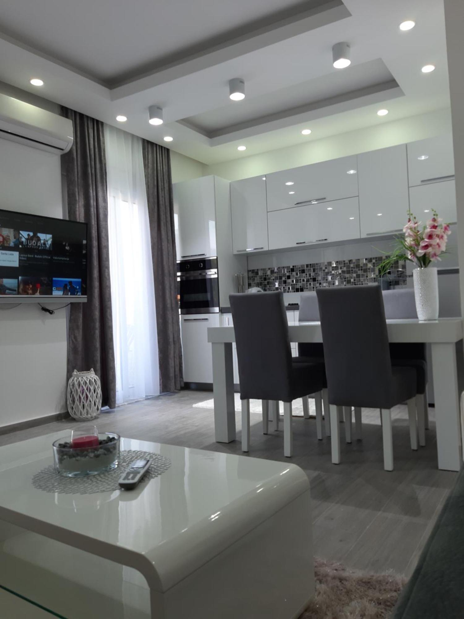 Apartments Pepdjonovic Улцин Екстериор снимка