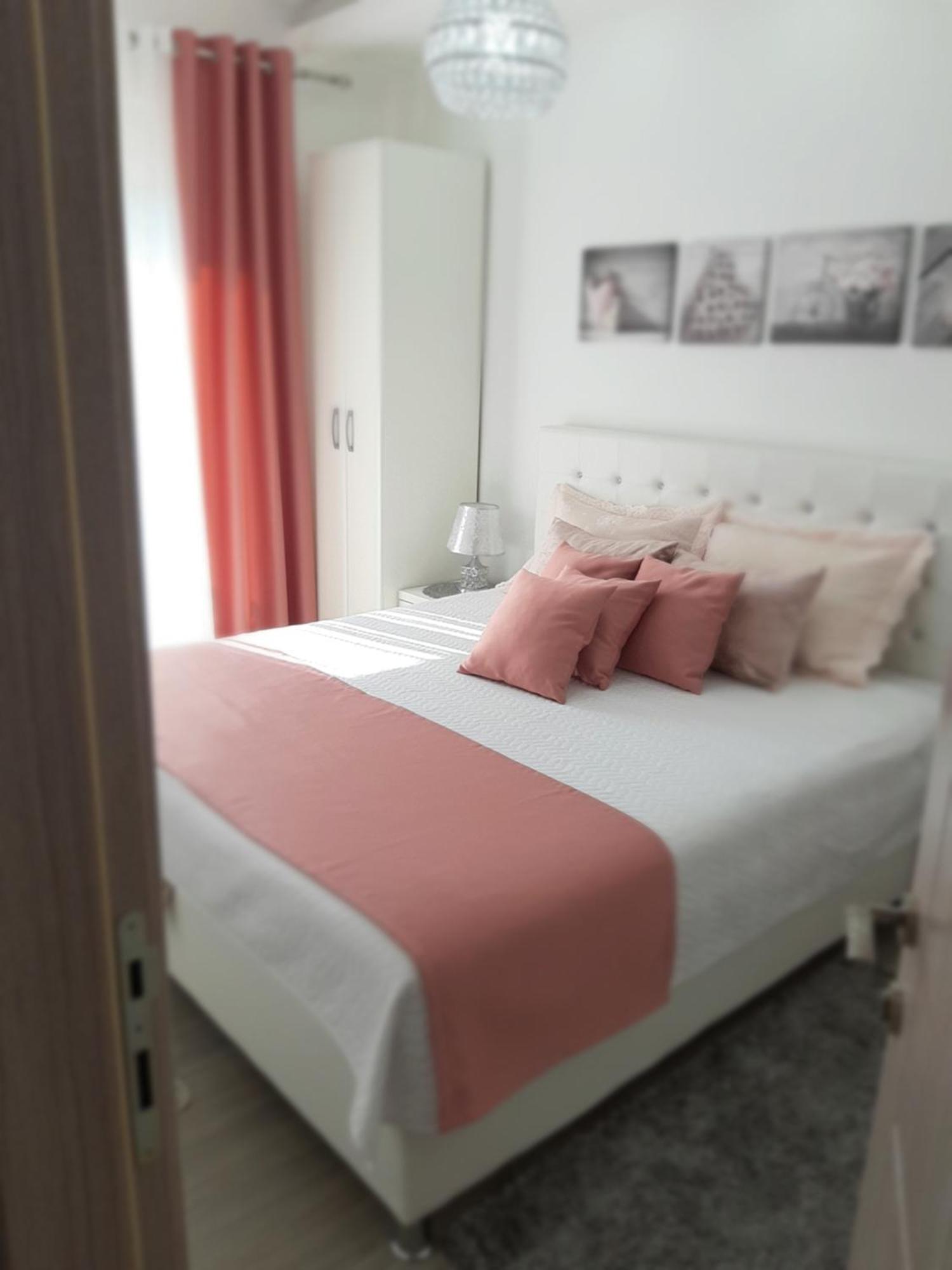 Apartments Pepdjonovic Улцин Екстериор снимка