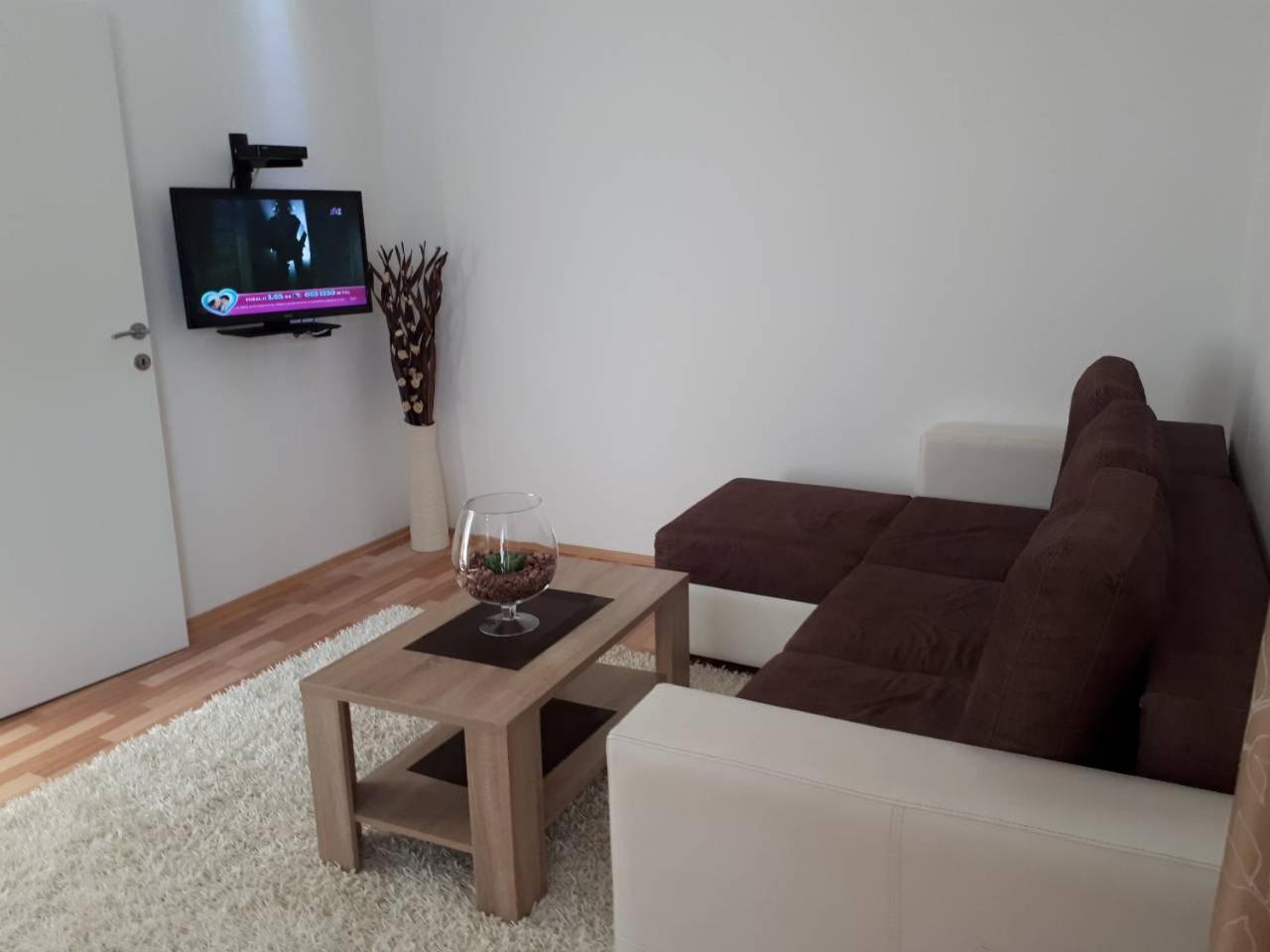 Apartments Pepdjonovic Улцин Стая снимка